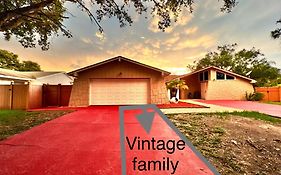 Vintage Family Scape + Heated Pool&Discount