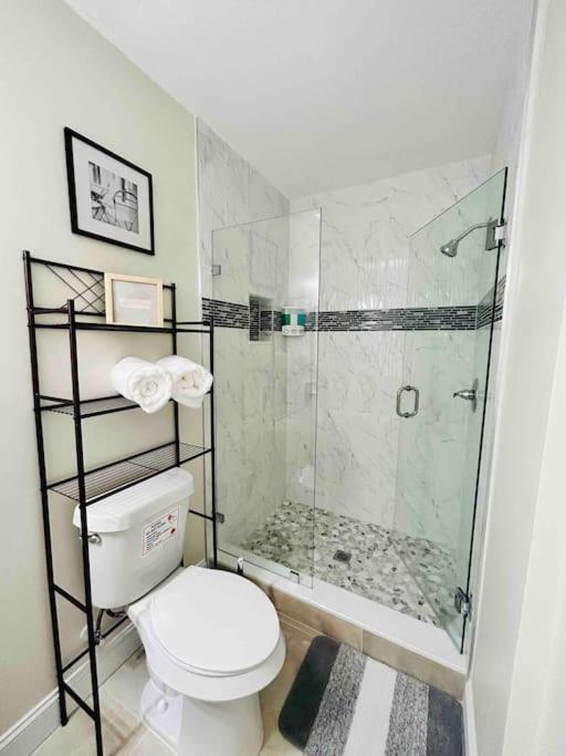 Vintage Family Scape + Heated Pool&Discount Villa Tampa Exterior photo
