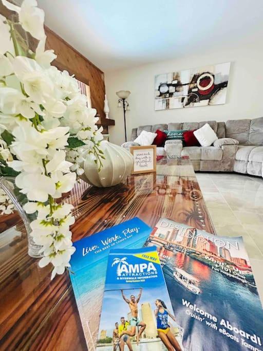 Vintage Family Scape + Heated Pool&Discount Villa Tampa Exterior photo